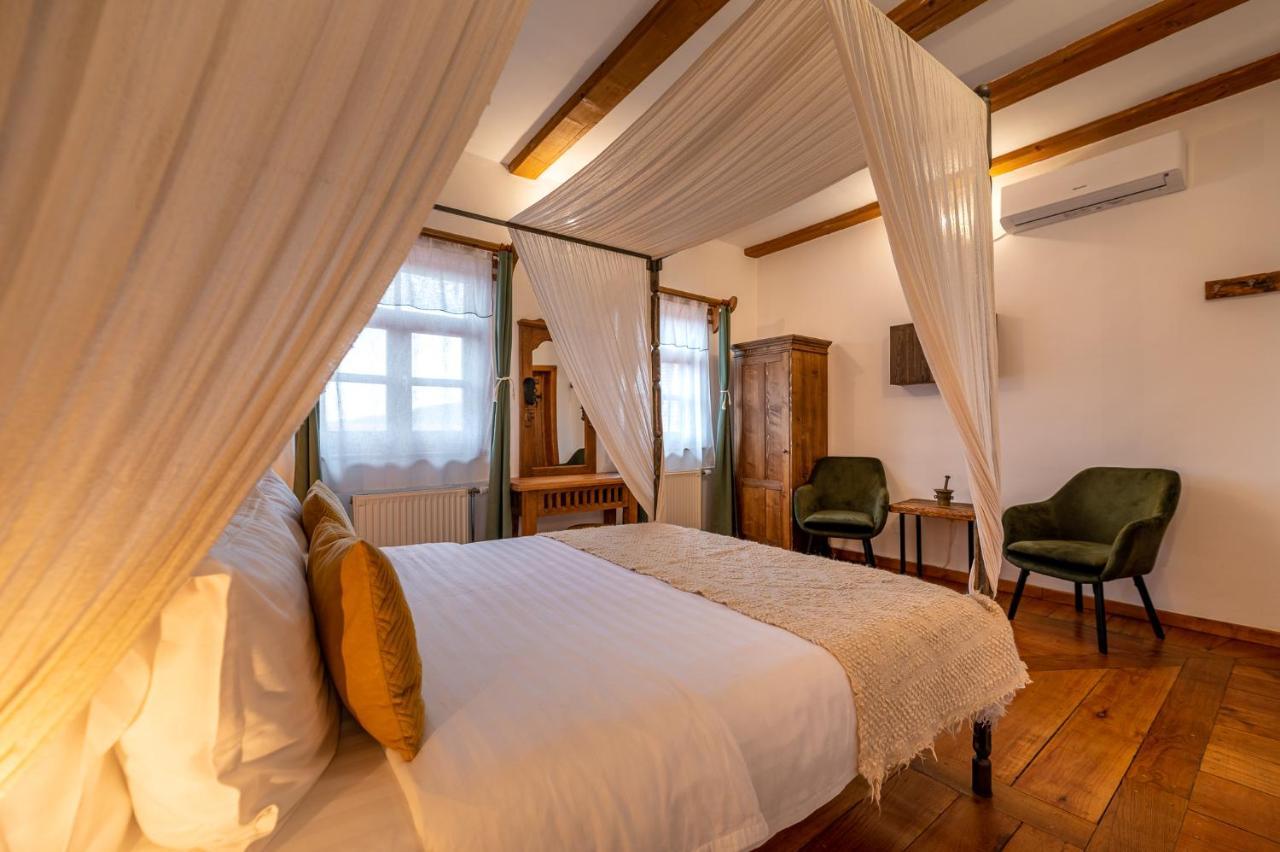 Boutique Hotel Von Graf Sighişoara Exterior foto