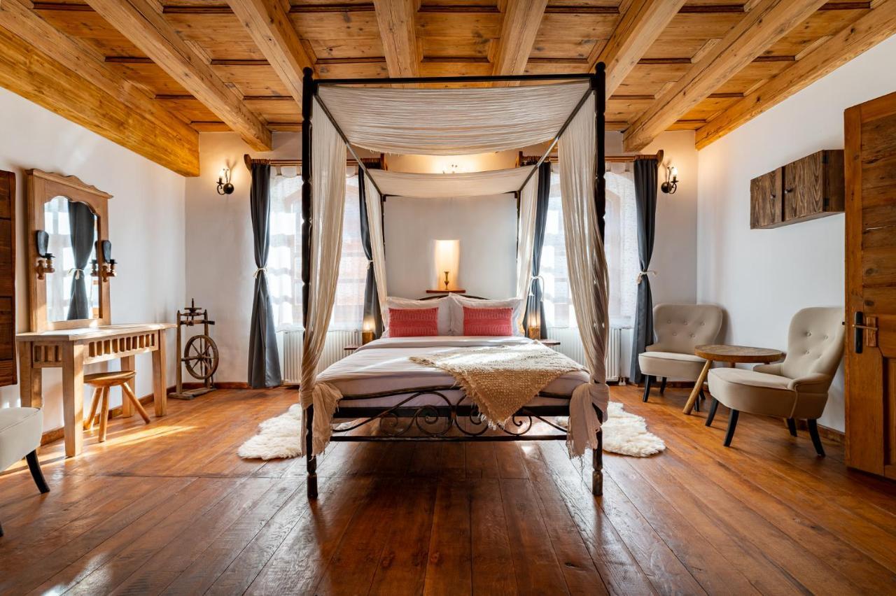 Boutique Hotel Von Graf Sighişoara Exterior foto