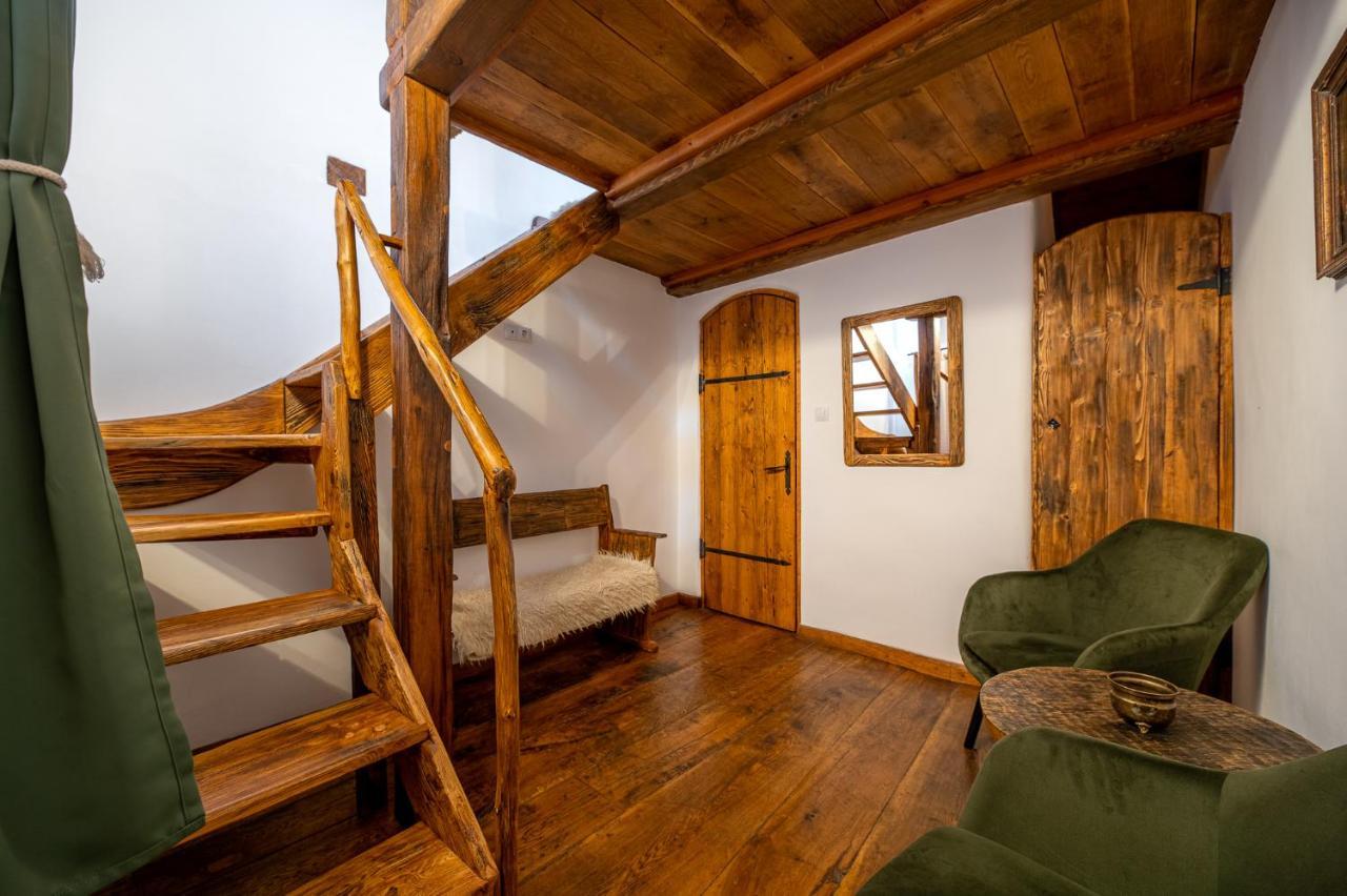 Boutique Hotel Von Graf Sighişoara Exterior foto